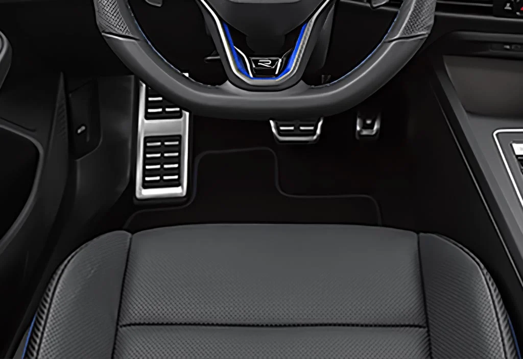 Golf 1.5 eTSI Life Nội thất & tiện nghi